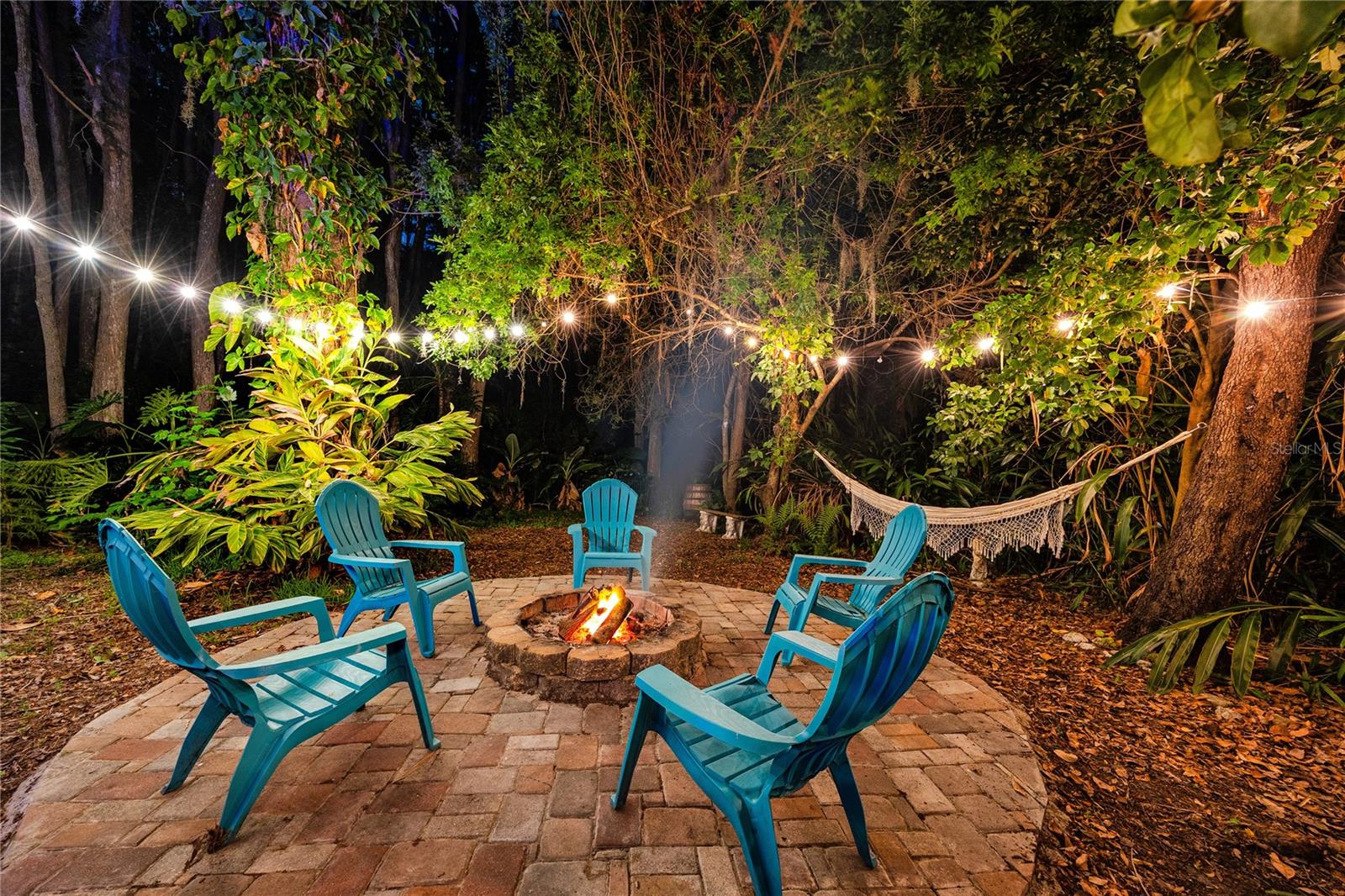 Listing photo id 5 for 7801 Hamlet Drive