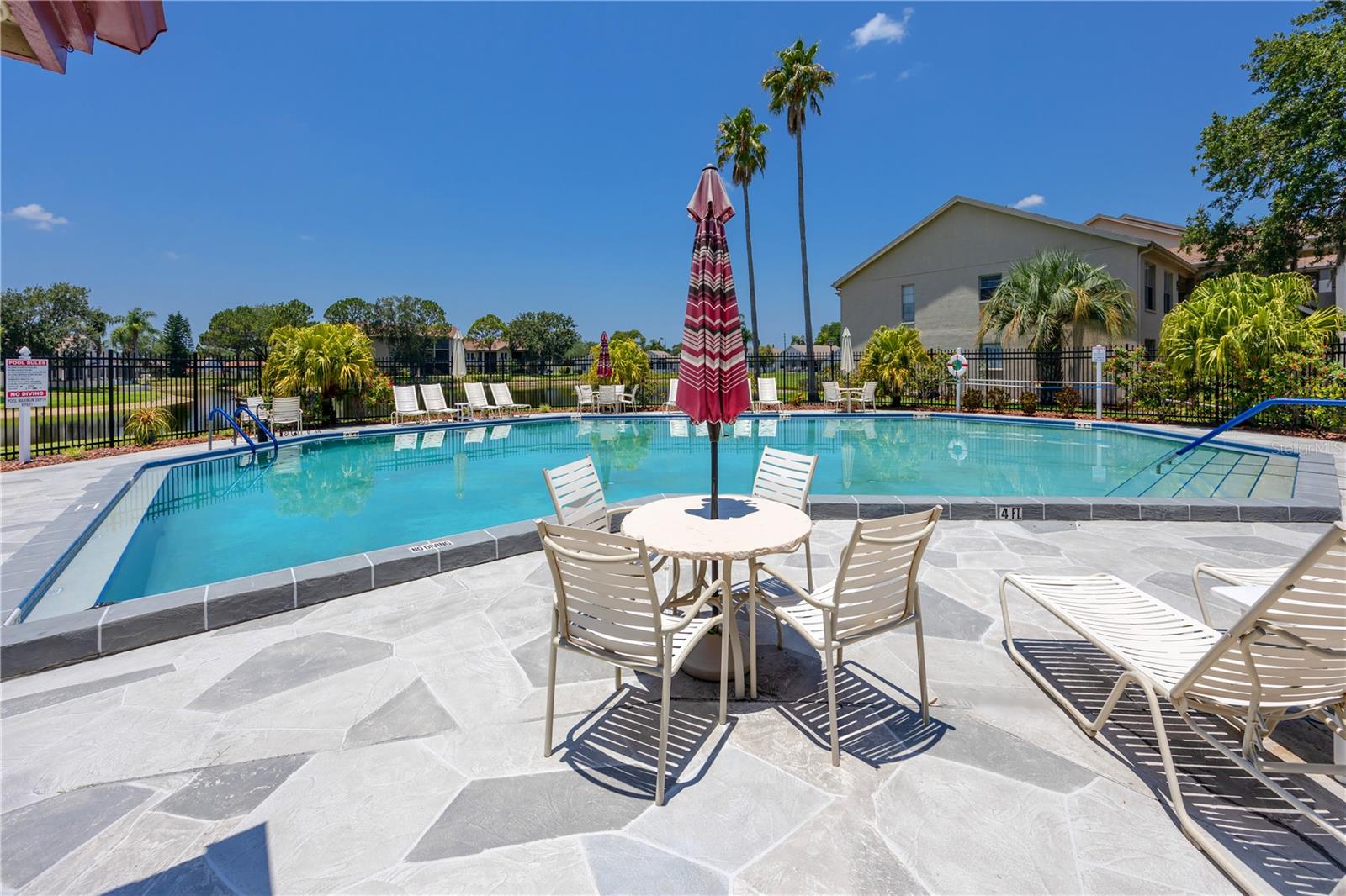Listing photo id 70 for 7801 Hamlet Drive