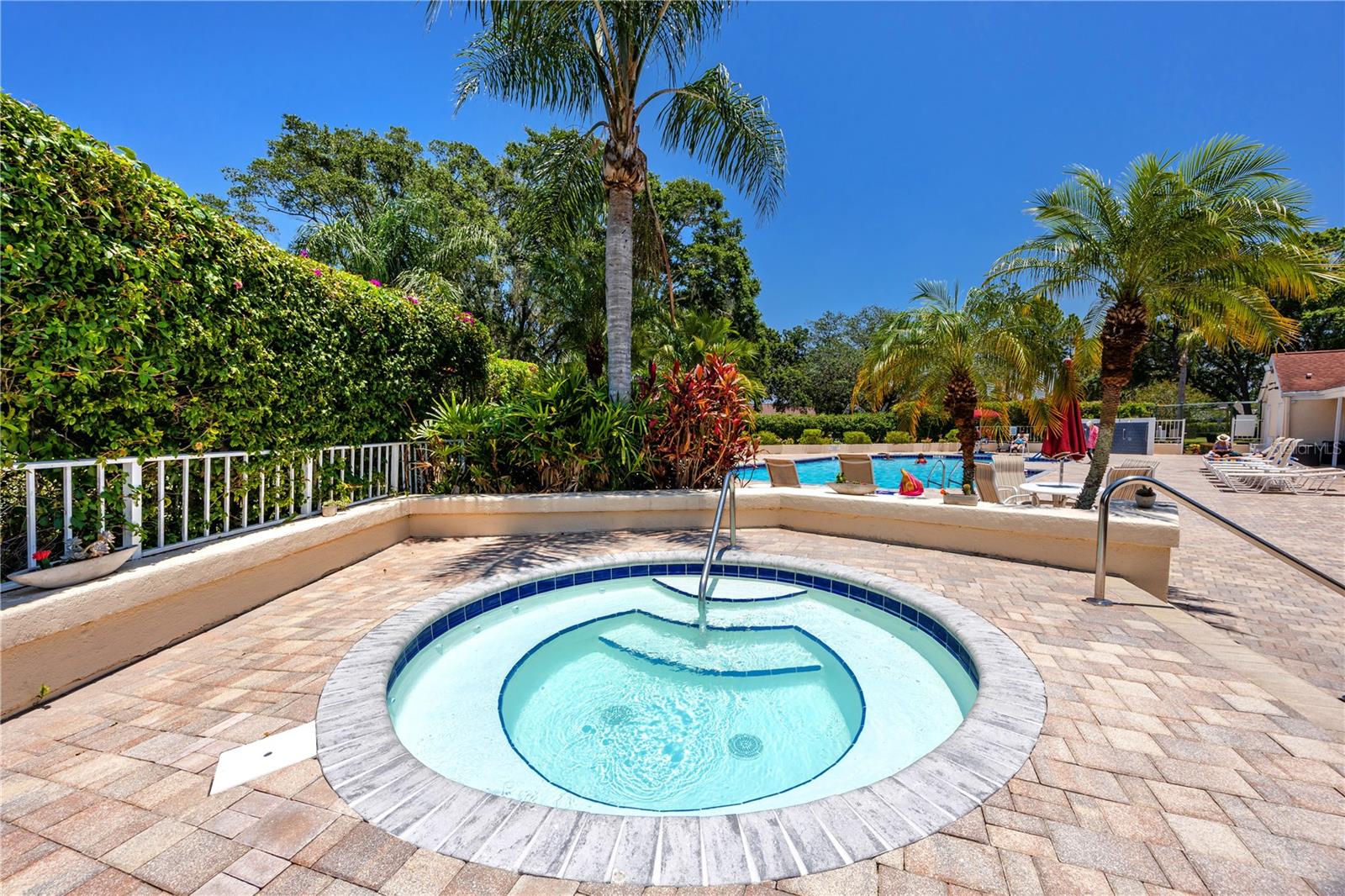 Listing photo id 72 for 7801 Hamlet Drive