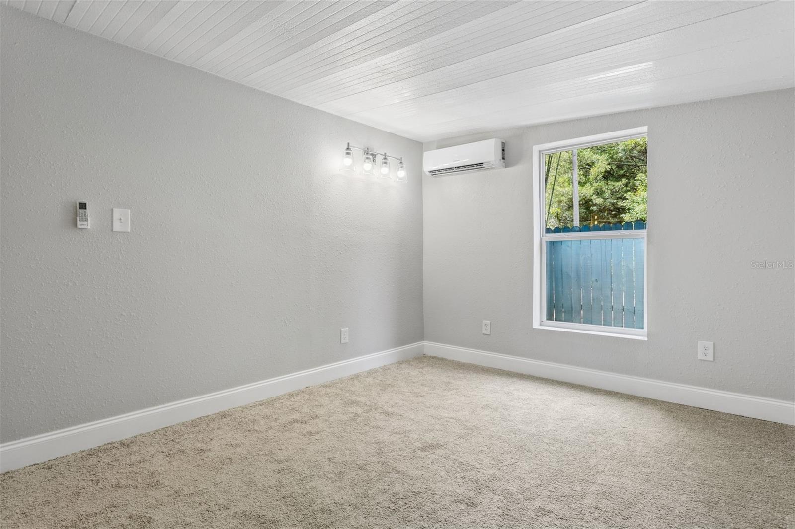 Image 14 of 26 For 4251 Seaberg Road