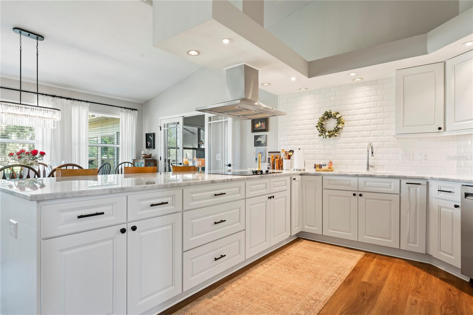 Image 11 of 63 For 6219 Huntington Drive