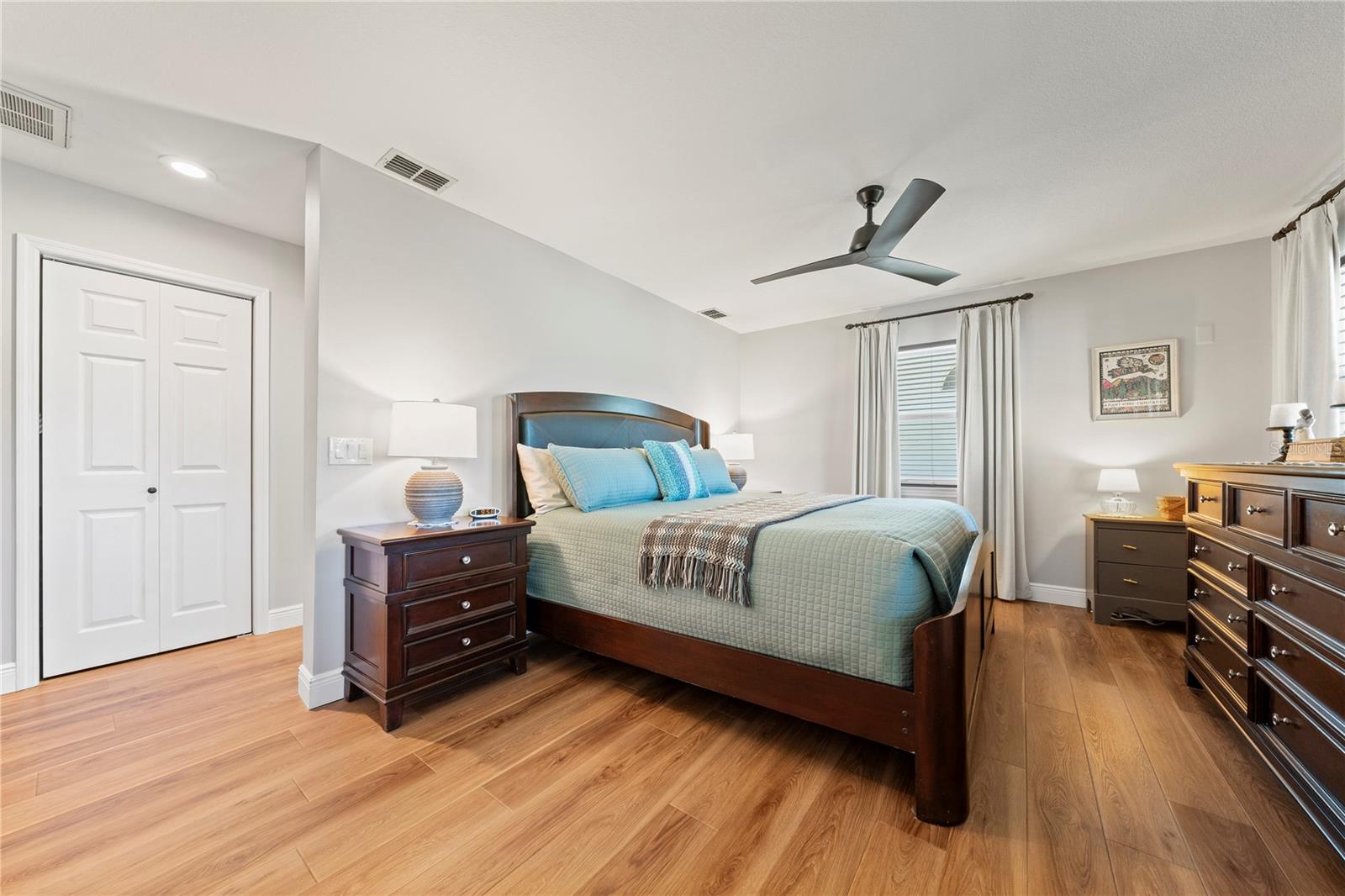 Image 18 of 63 For 6219 Huntington Drive