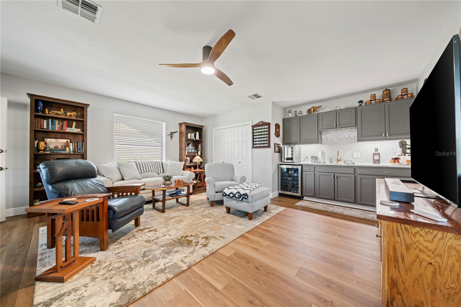 Image 24 of 63 For 6219 Huntington Drive