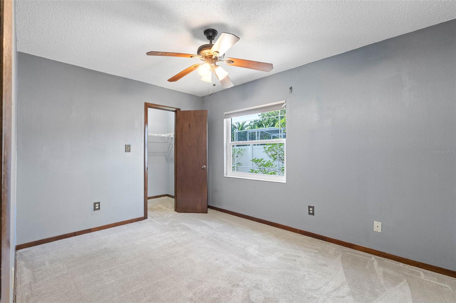 Image 15 of 38 For 6202 Richard Avenue