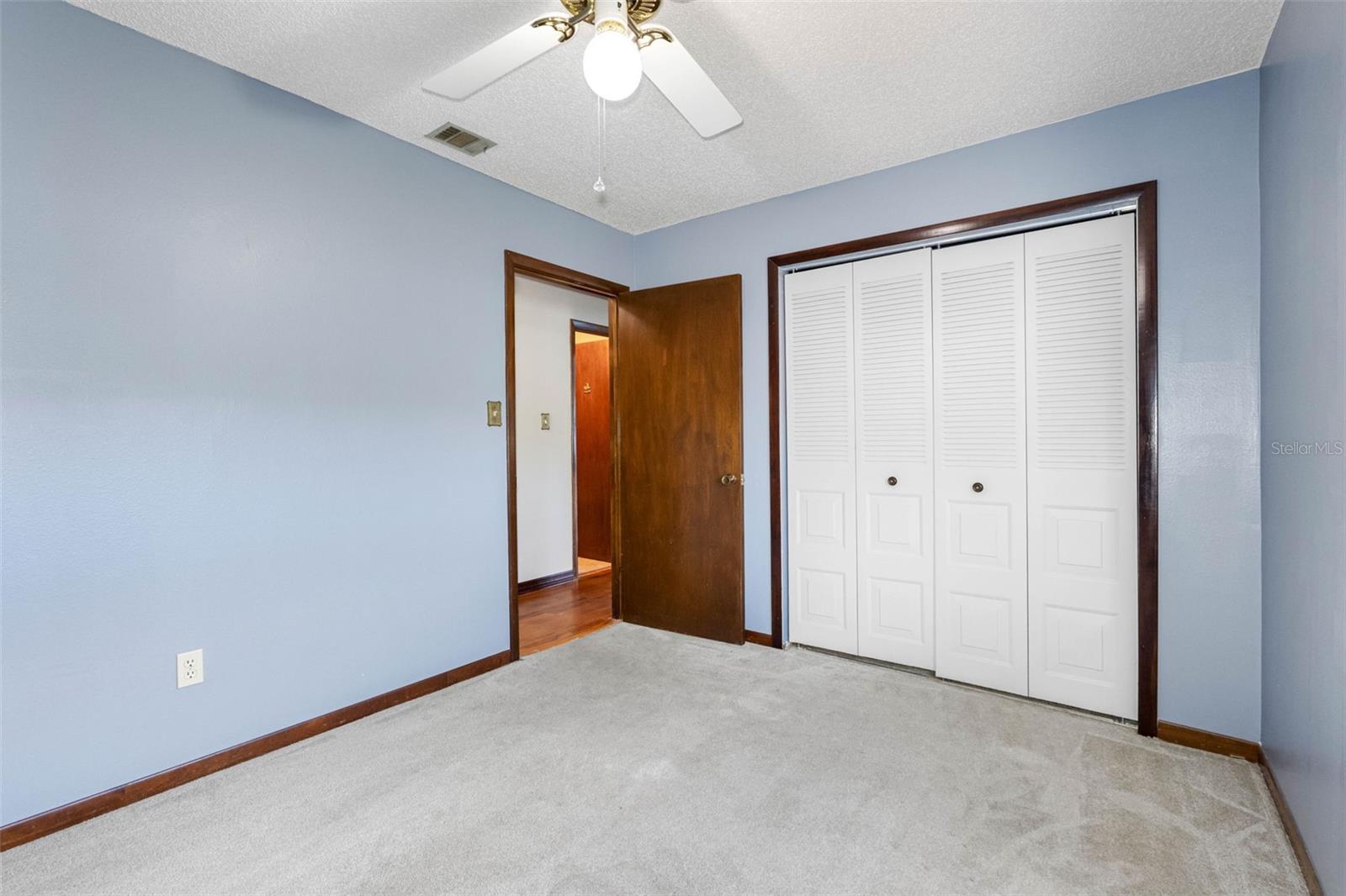 Image 20 of 38 For 6202 Richard Avenue