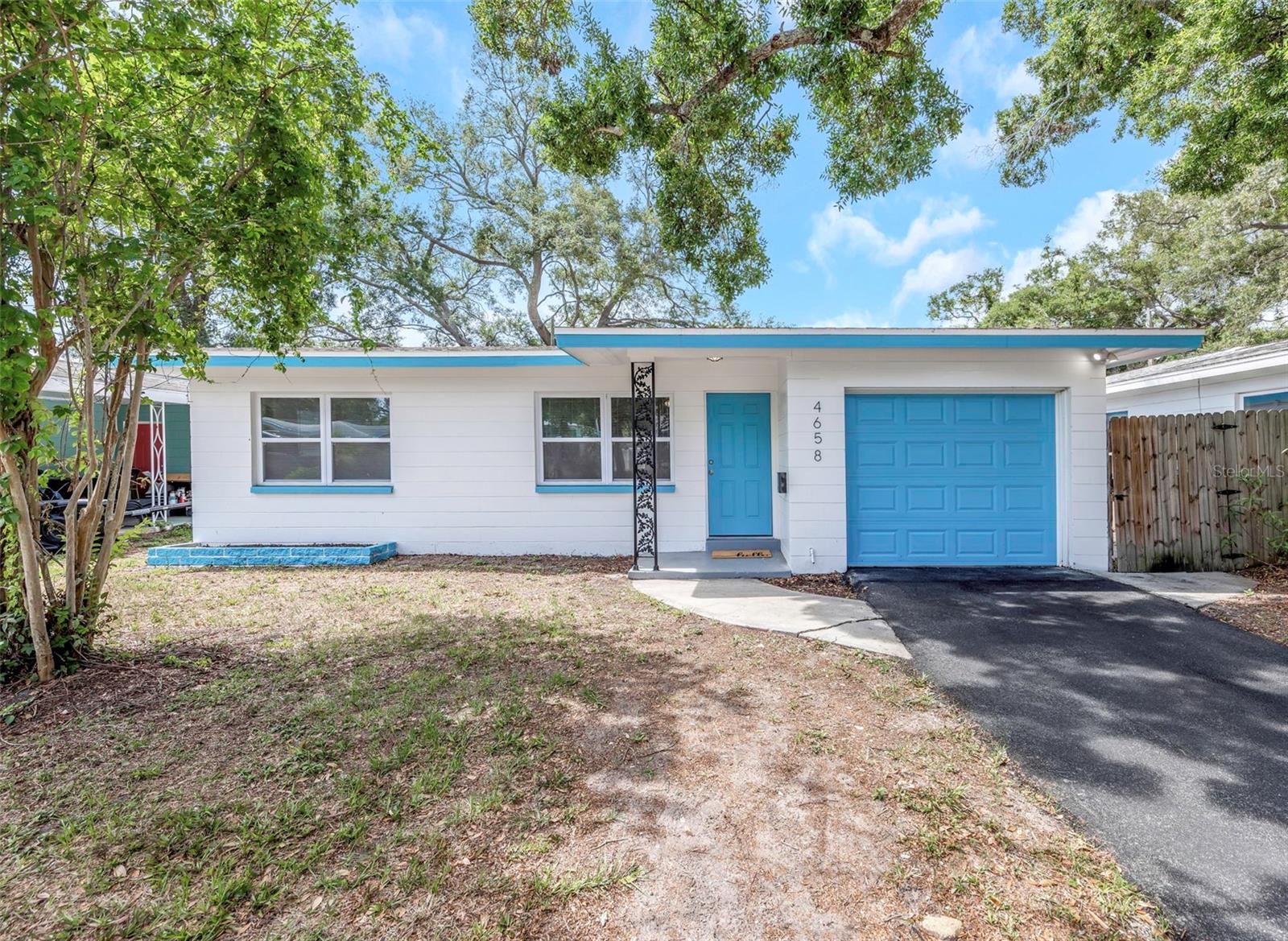 Details for 4658 25th Avenue S, ST PETERSBURG, FL 33711