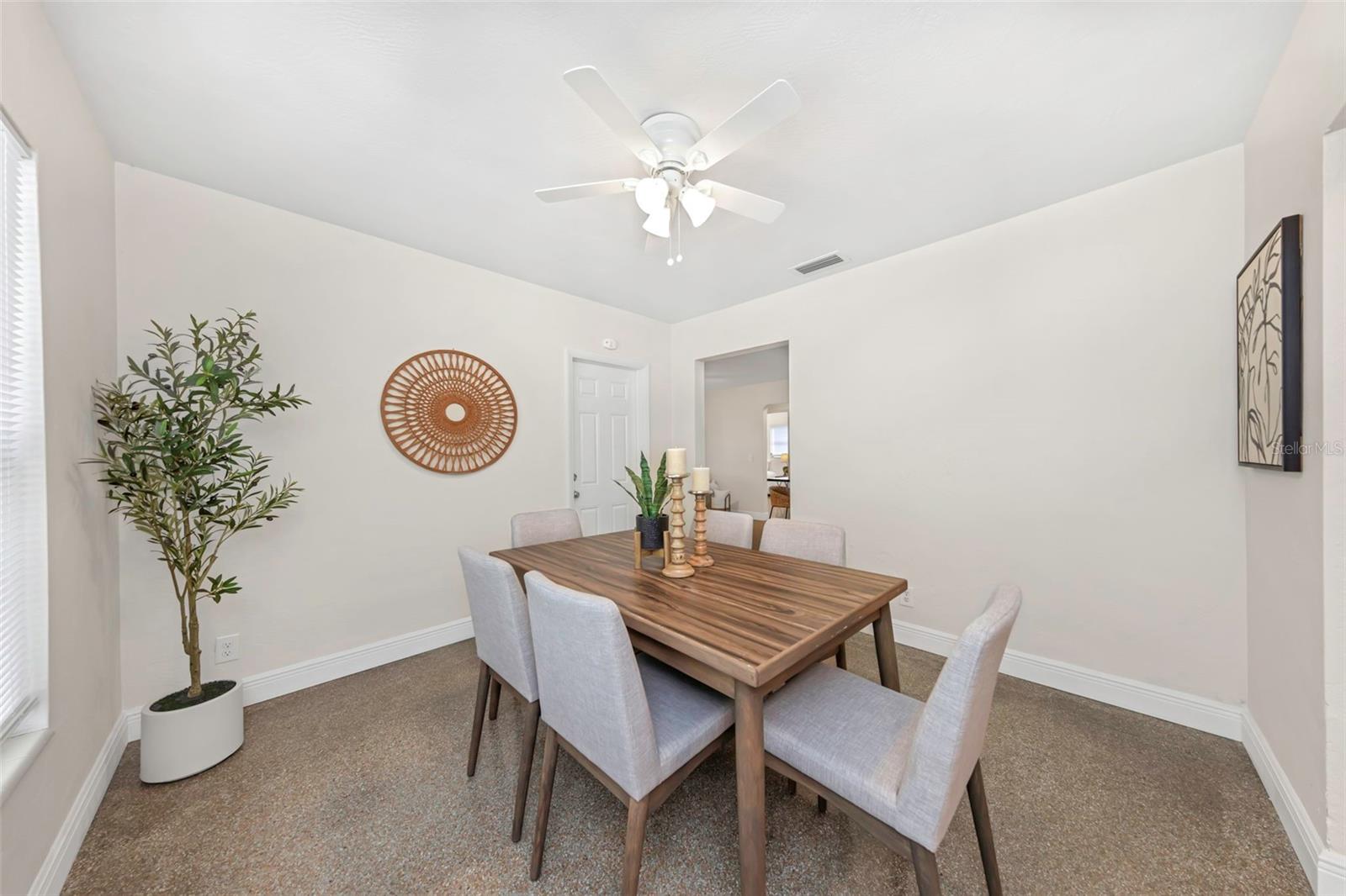 Image 11 of 33 For 4658 25th Avenue S