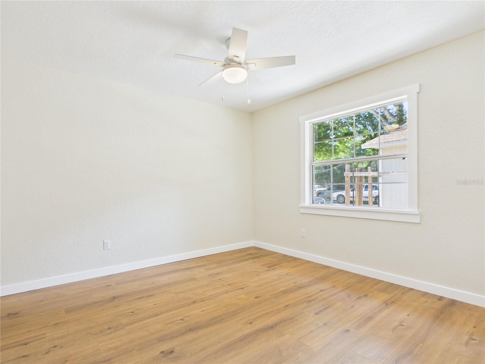 Image 12 of 41 For 14717 Sunset Street