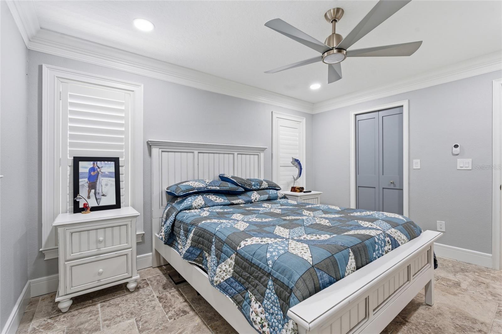 Image 11 of 25 For 3874 48th Avenue S