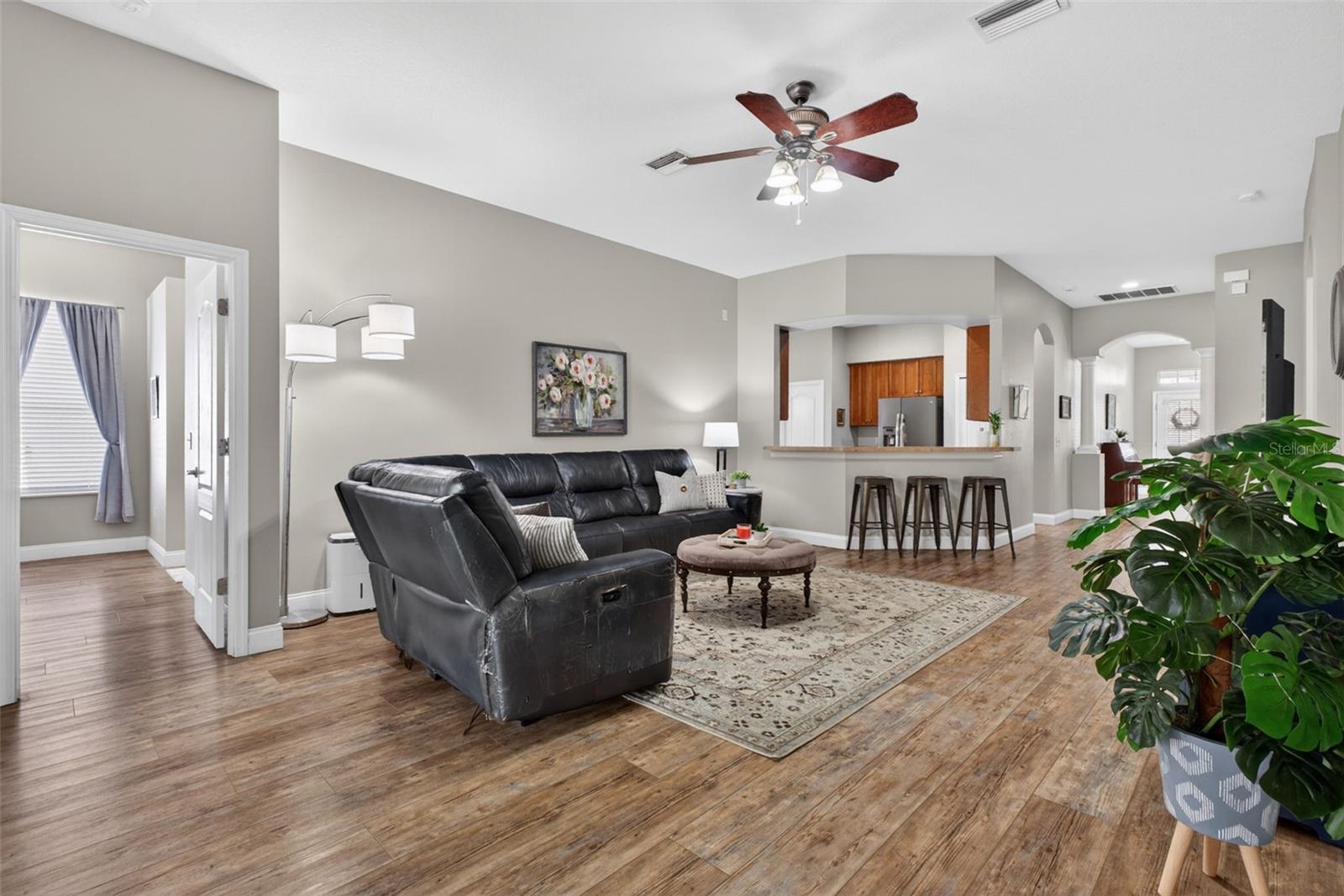 Listing photo id 19 for 5017 Torrey Hills Lane