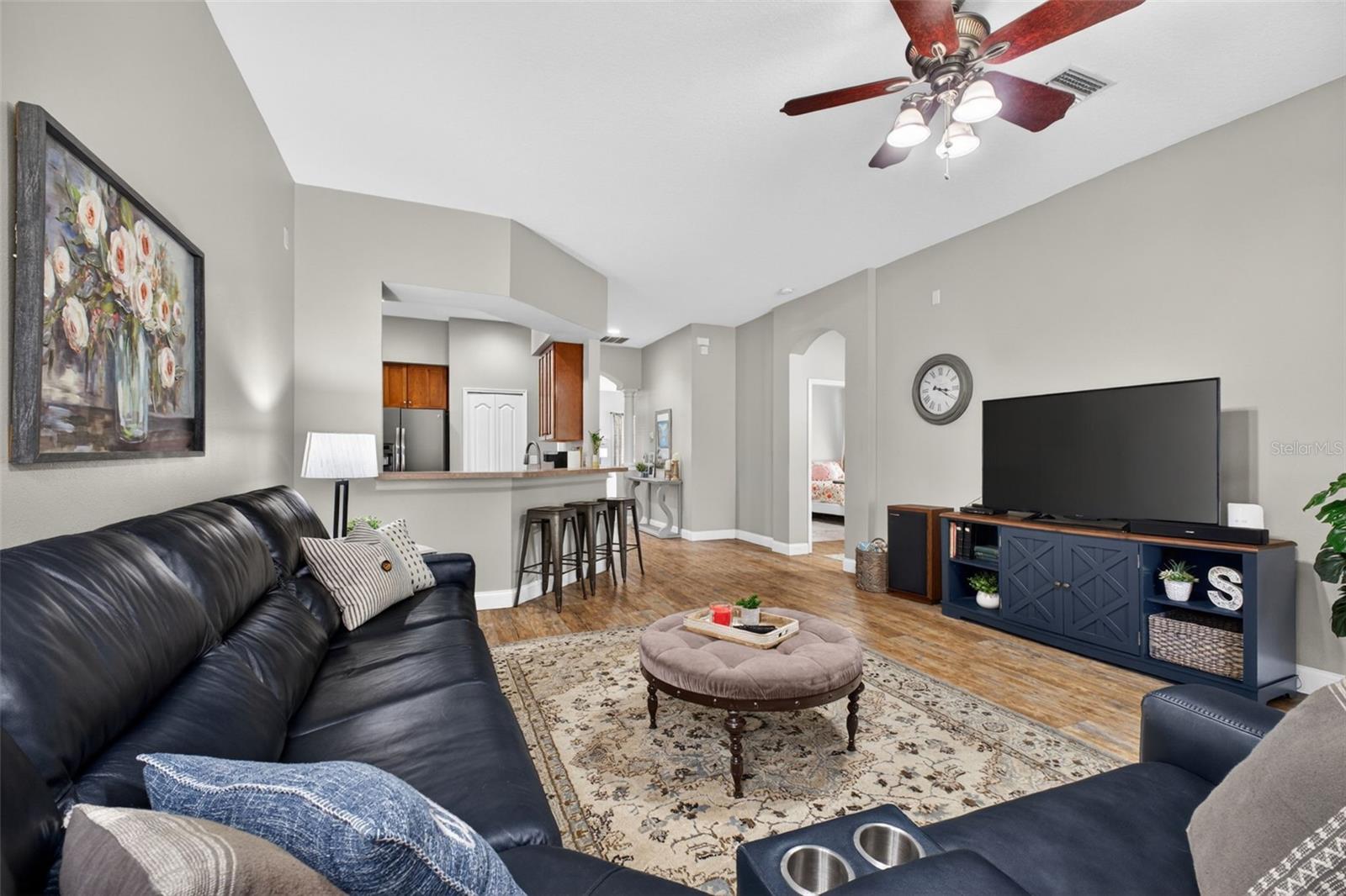 Listing photo id 20 for 5017 Torrey Hills Lane