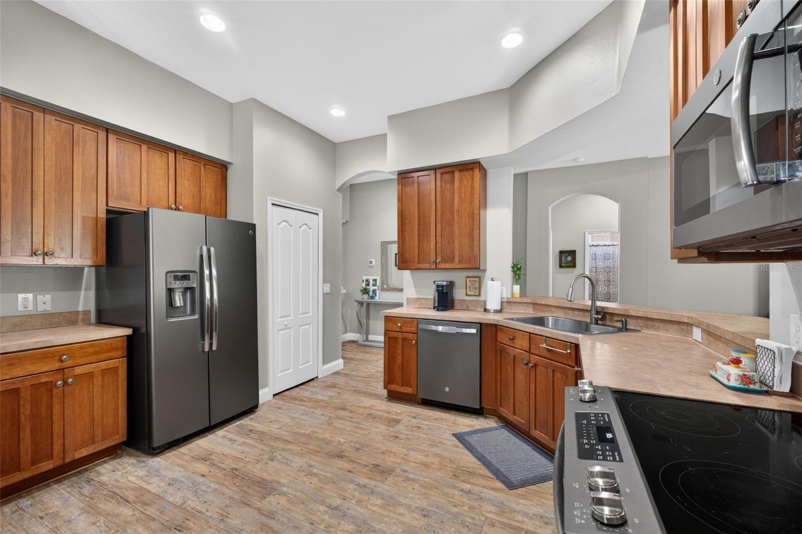 Listing photo id 27 for 5017 Torrey Hills Lane