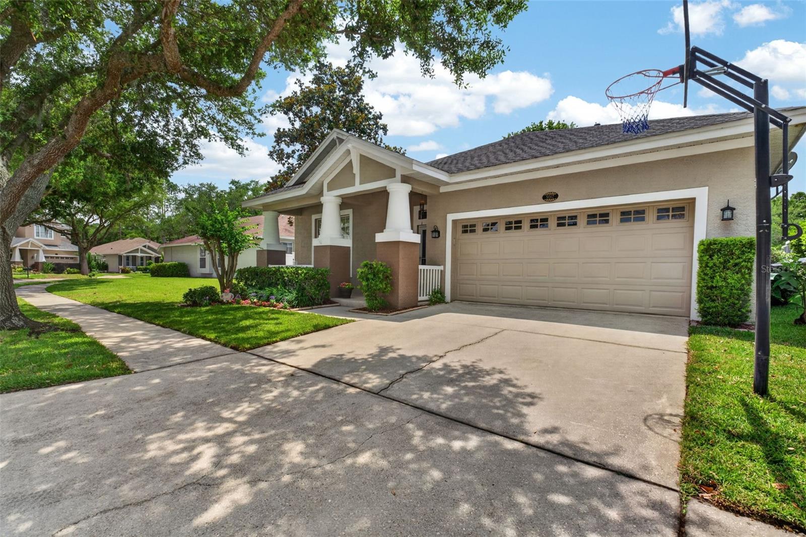 Listing photo id 3 for 5017 Torrey Hills Lane