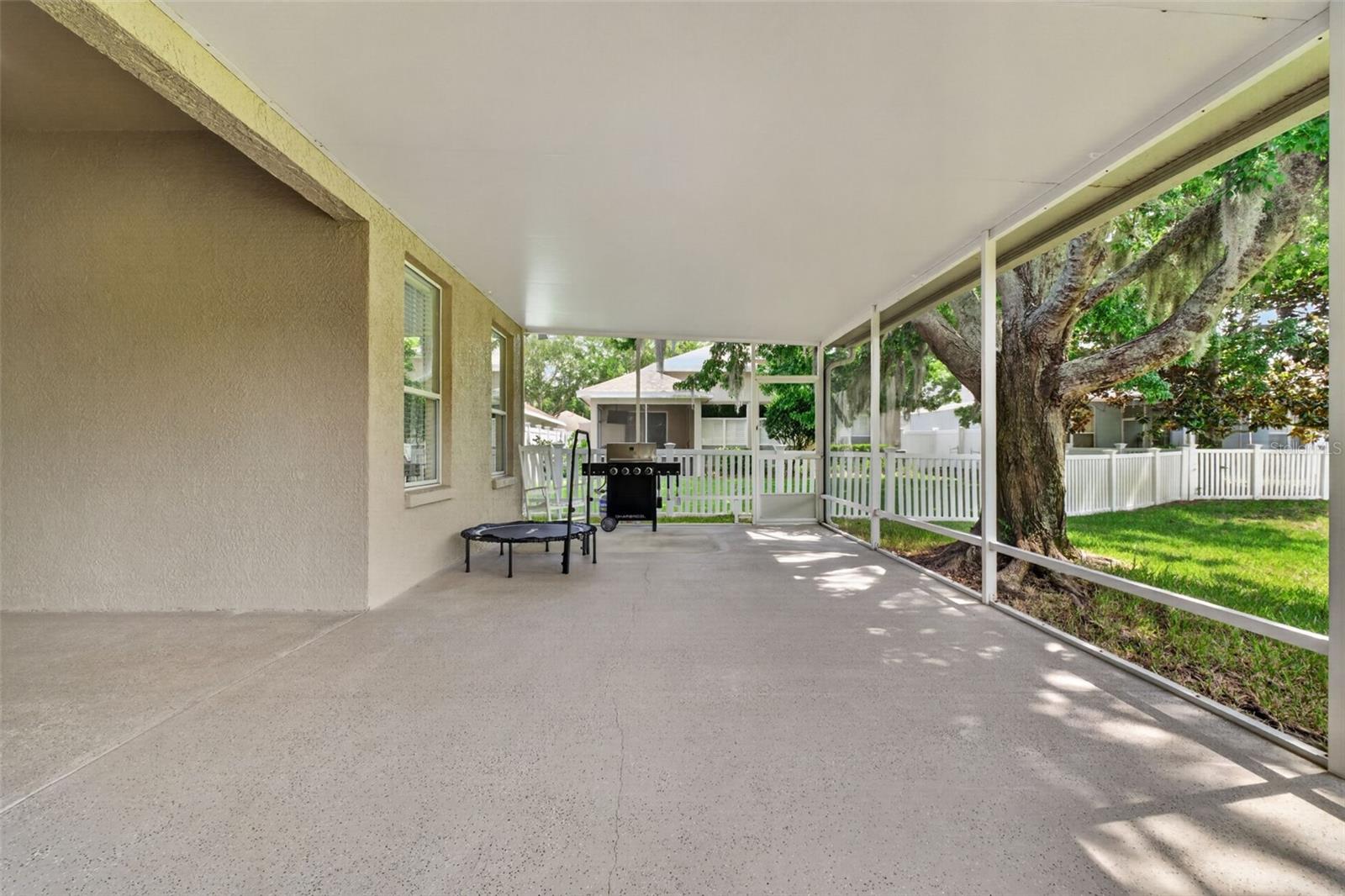 Listing photo id 56 for 5017 Torrey Hills Lane