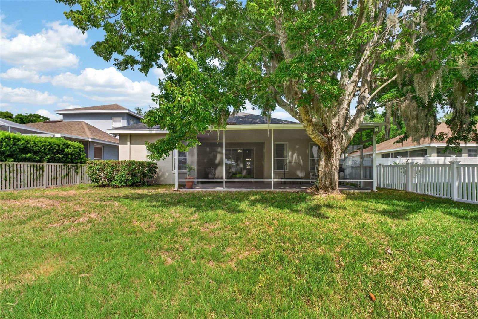 Listing photo id 59 for 5017 Torrey Hills Lane