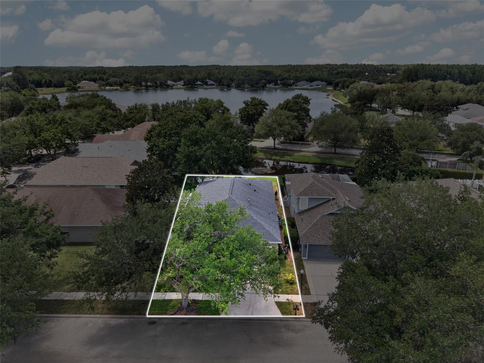 Listing photo id 67 for 5017 Torrey Hills Lane