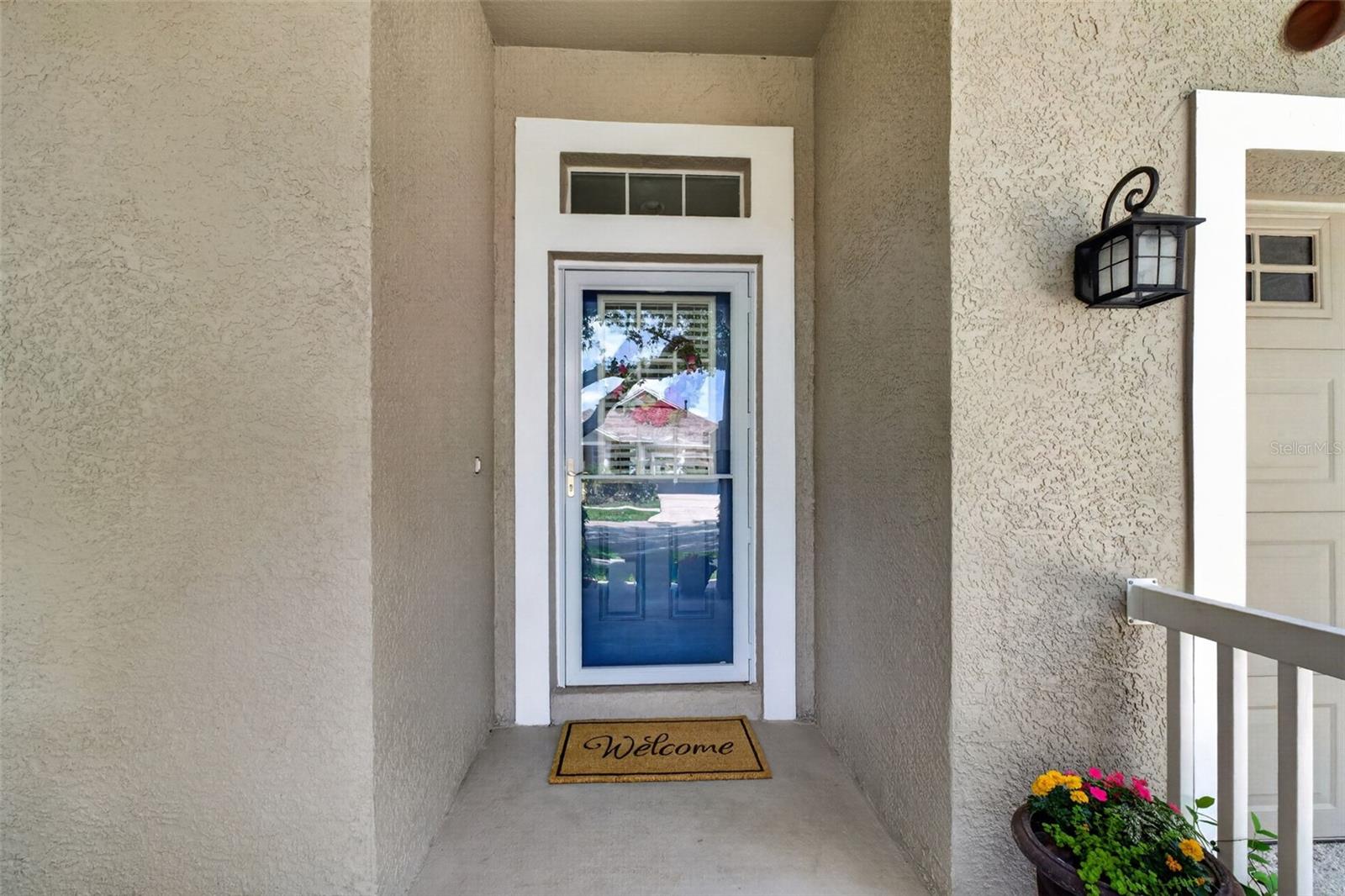 Listing photo id 5 for 5017 Torrey Hills Lane