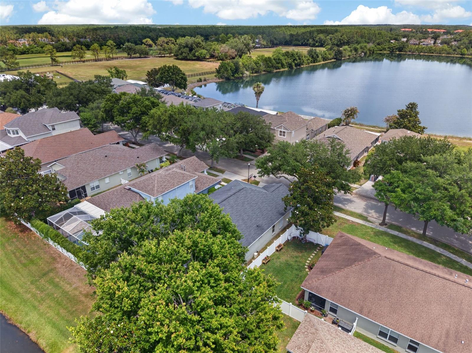 Listing photo id 69 for 5017 Torrey Hills Lane