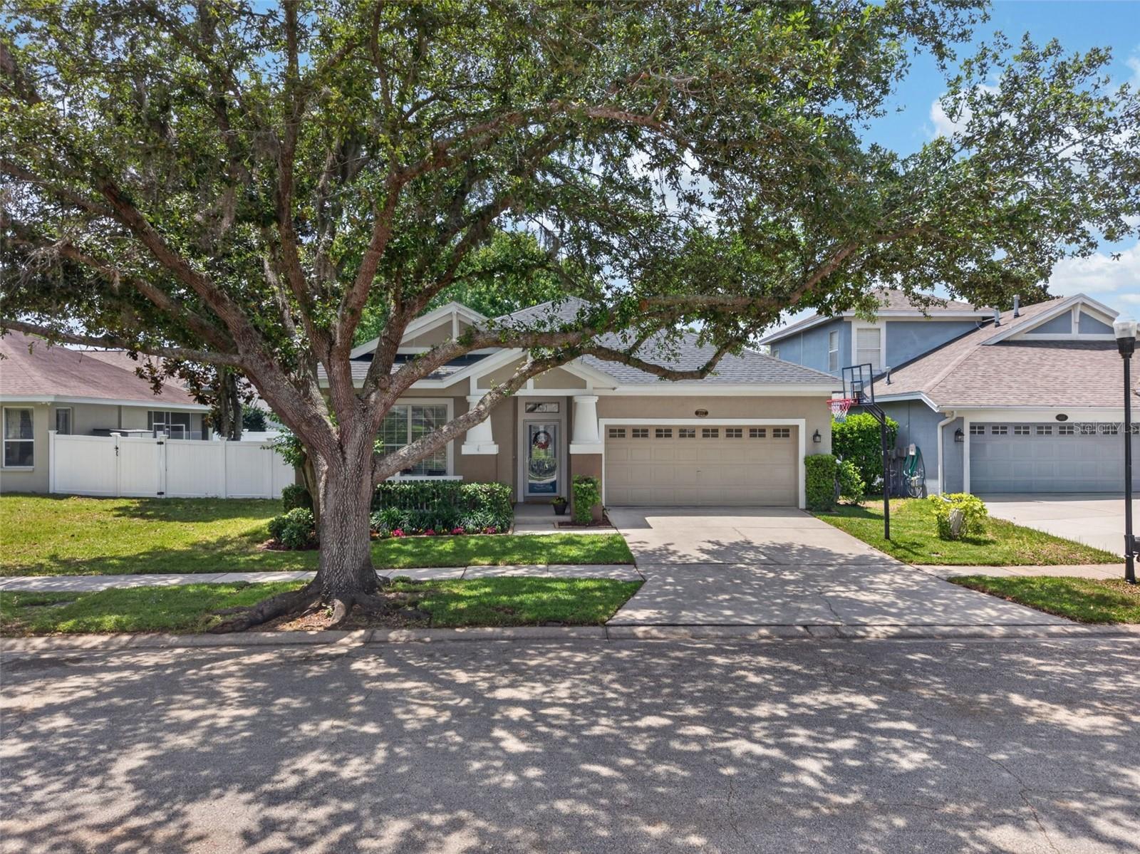 Listing photo id 80 for 5017 Torrey Hills Lane
