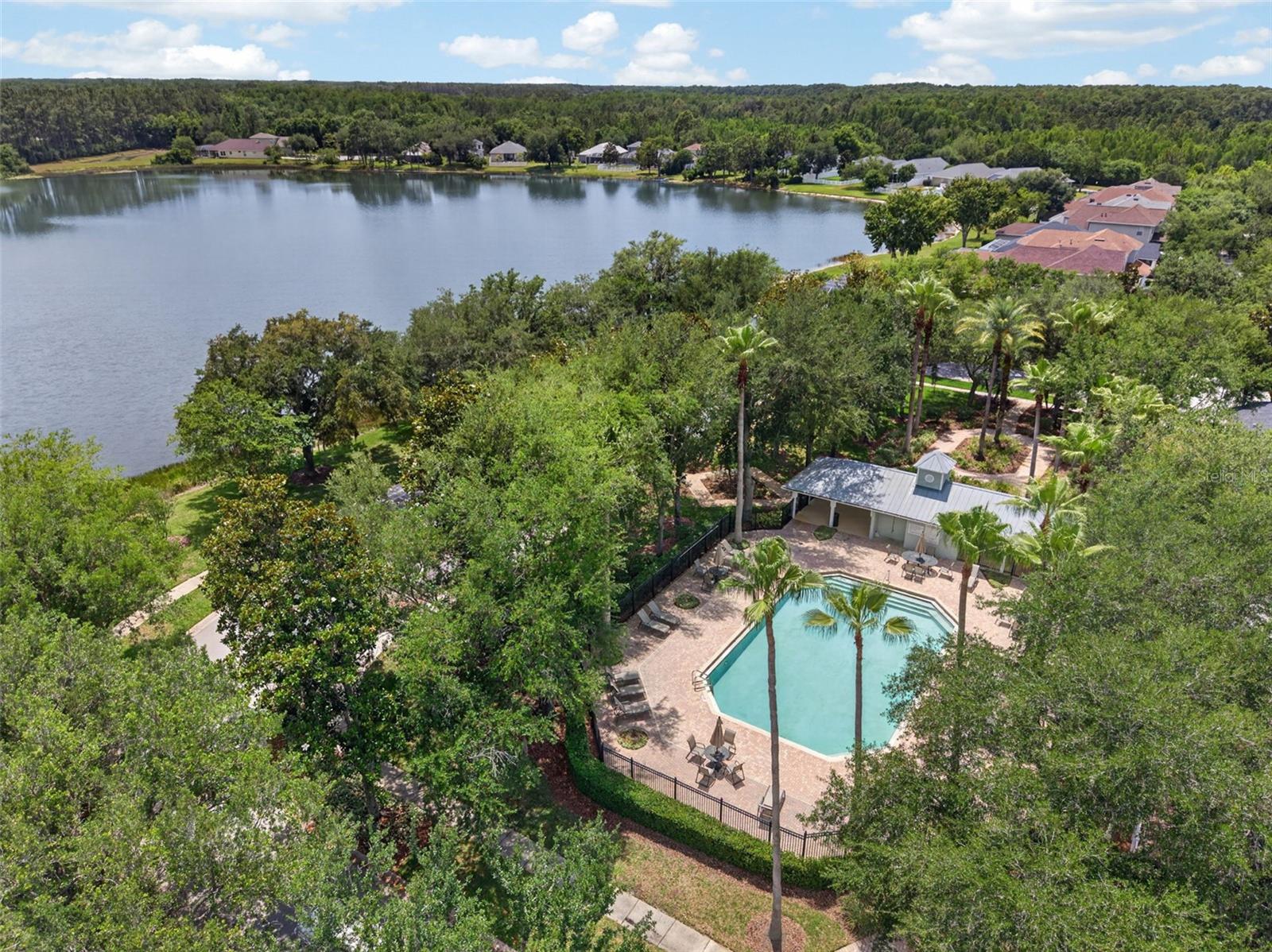 Listing photo id 83 for 5017 Torrey Hills Lane
