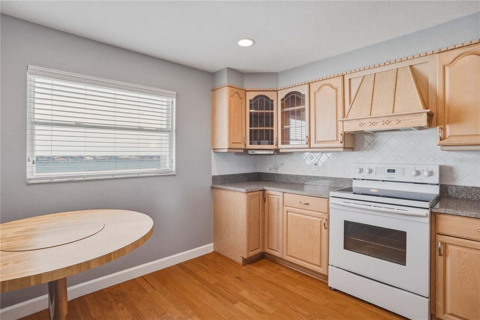 Image 12 of 37 For 403 Gulf Way 601