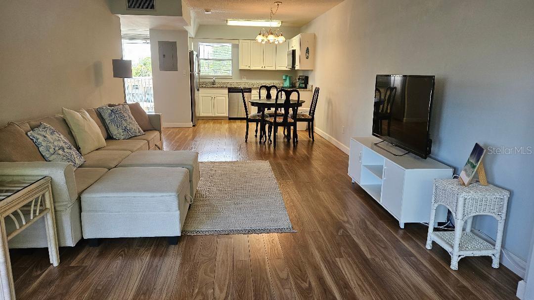 Image 5 of 17 For 9950 47th Avenue N 303
