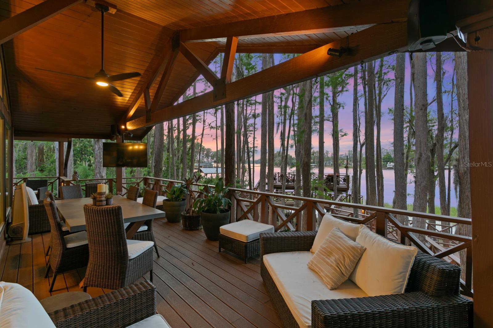Listing photo id 11 for 8817 Roberts Road