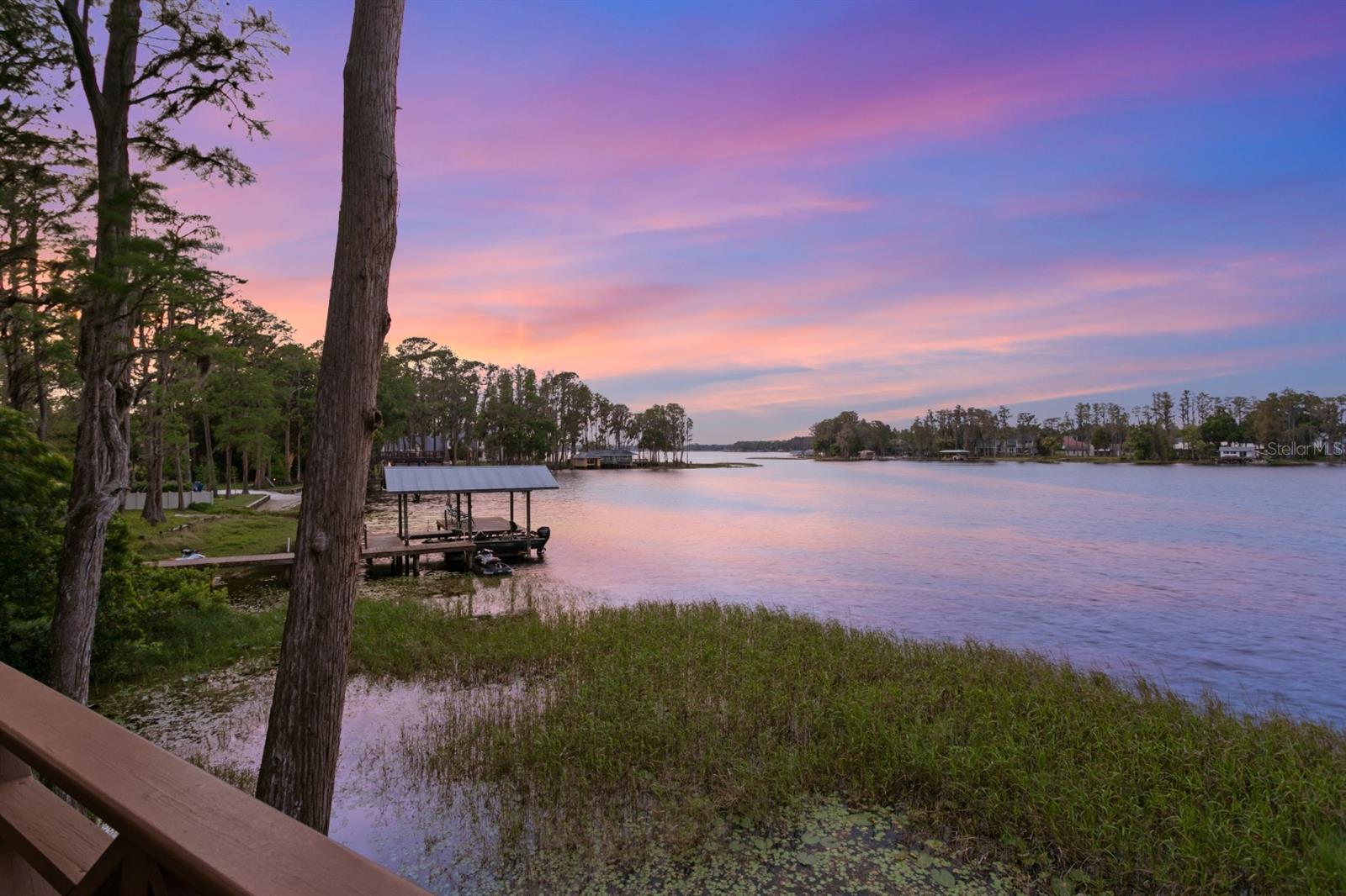Listing photo id 13 for 8817 Roberts Road
