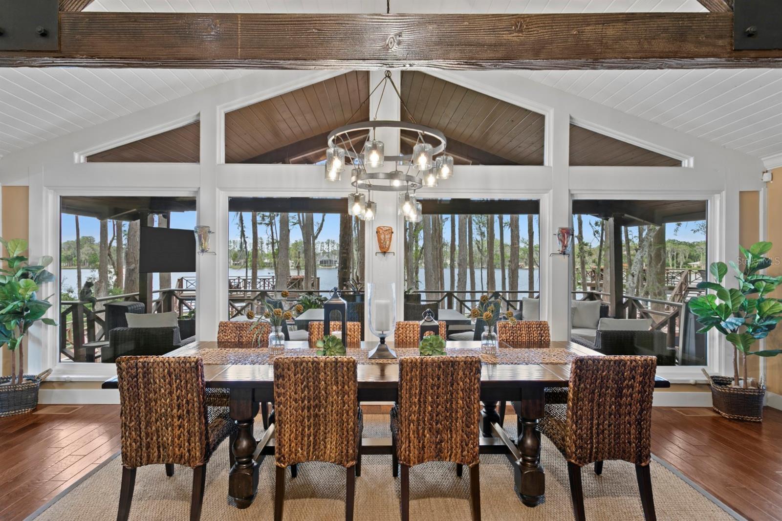 Listing photo id 16 for 8817 Roberts Road
