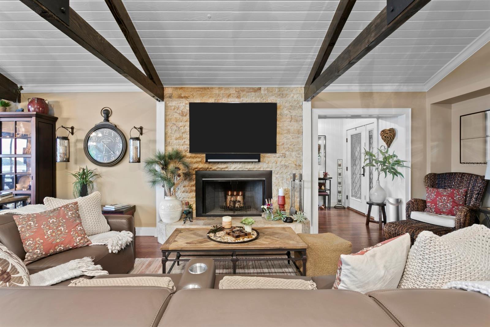Listing photo id 18 for 8817 Roberts Road