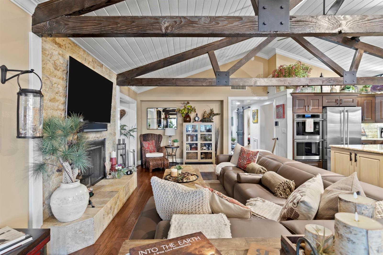 Listing photo id 27 for 8817 Roberts Road