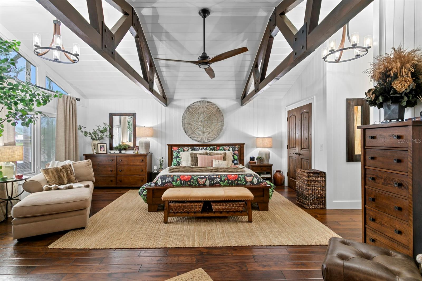Listing photo id 31 for 8817 Roberts Road