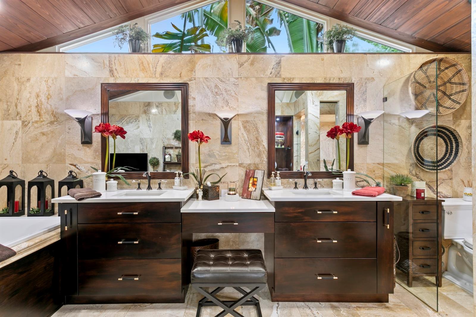 Listing photo id 35 for 8817 Roberts Road