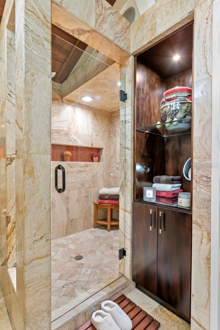 Listing photo id 37 for 8817 Roberts Road