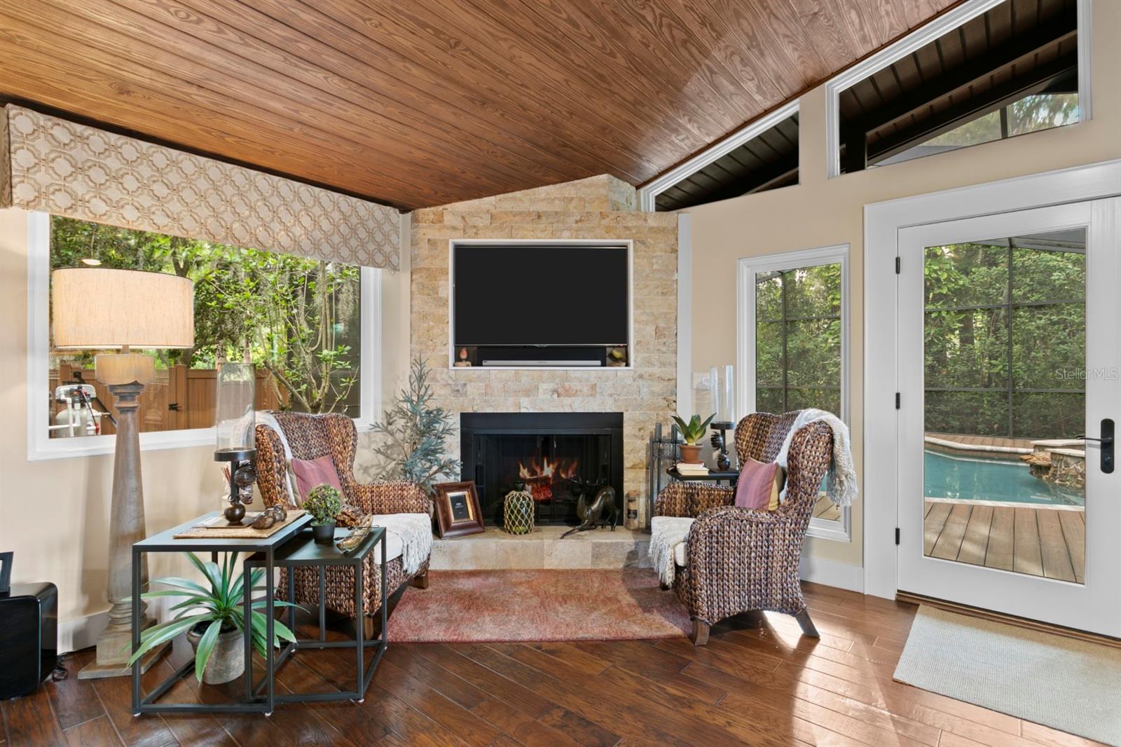 Listing photo id 51 for 8817 Roberts Road