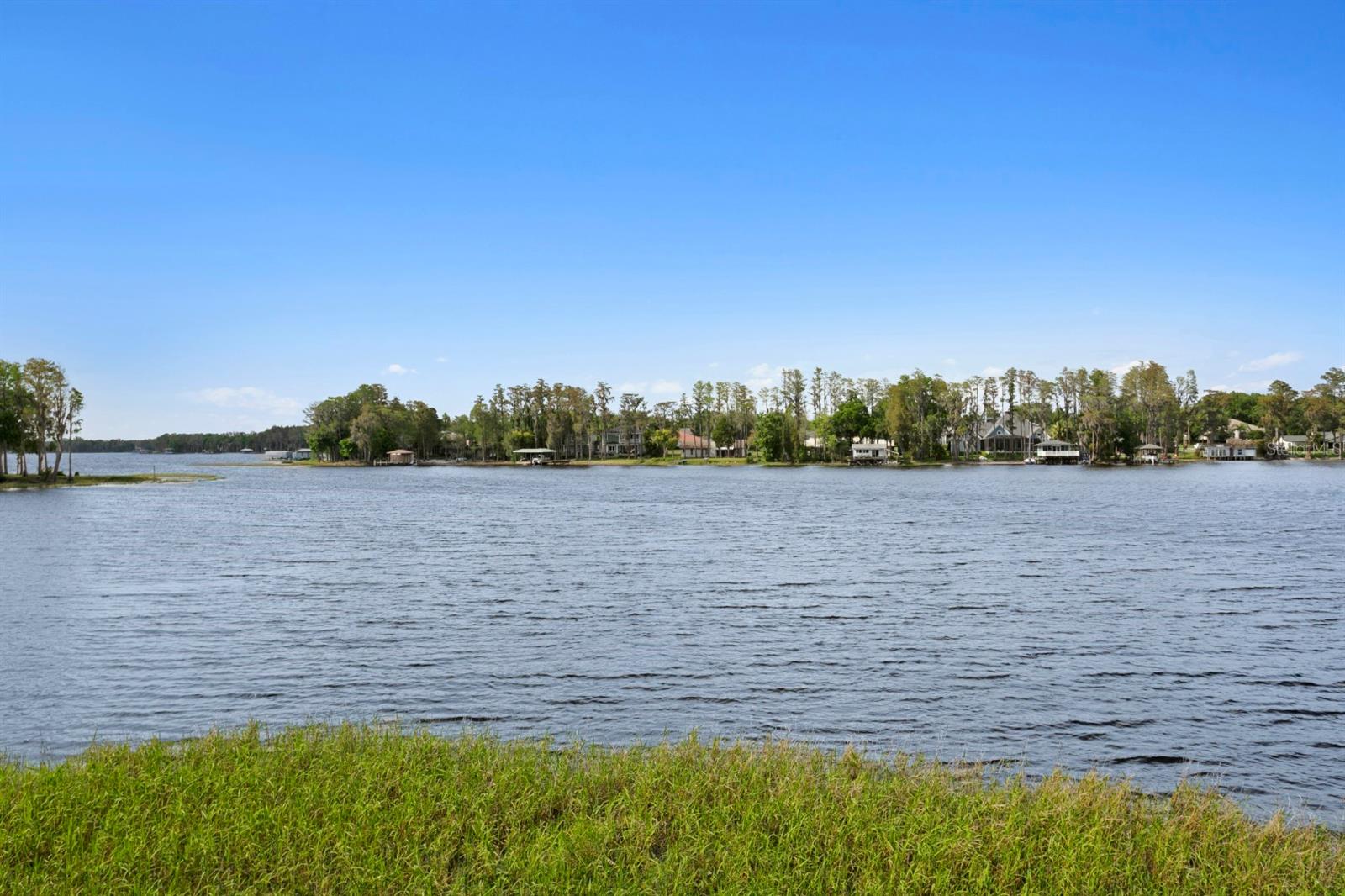 Listing photo id 70 for 8817 Roberts Road