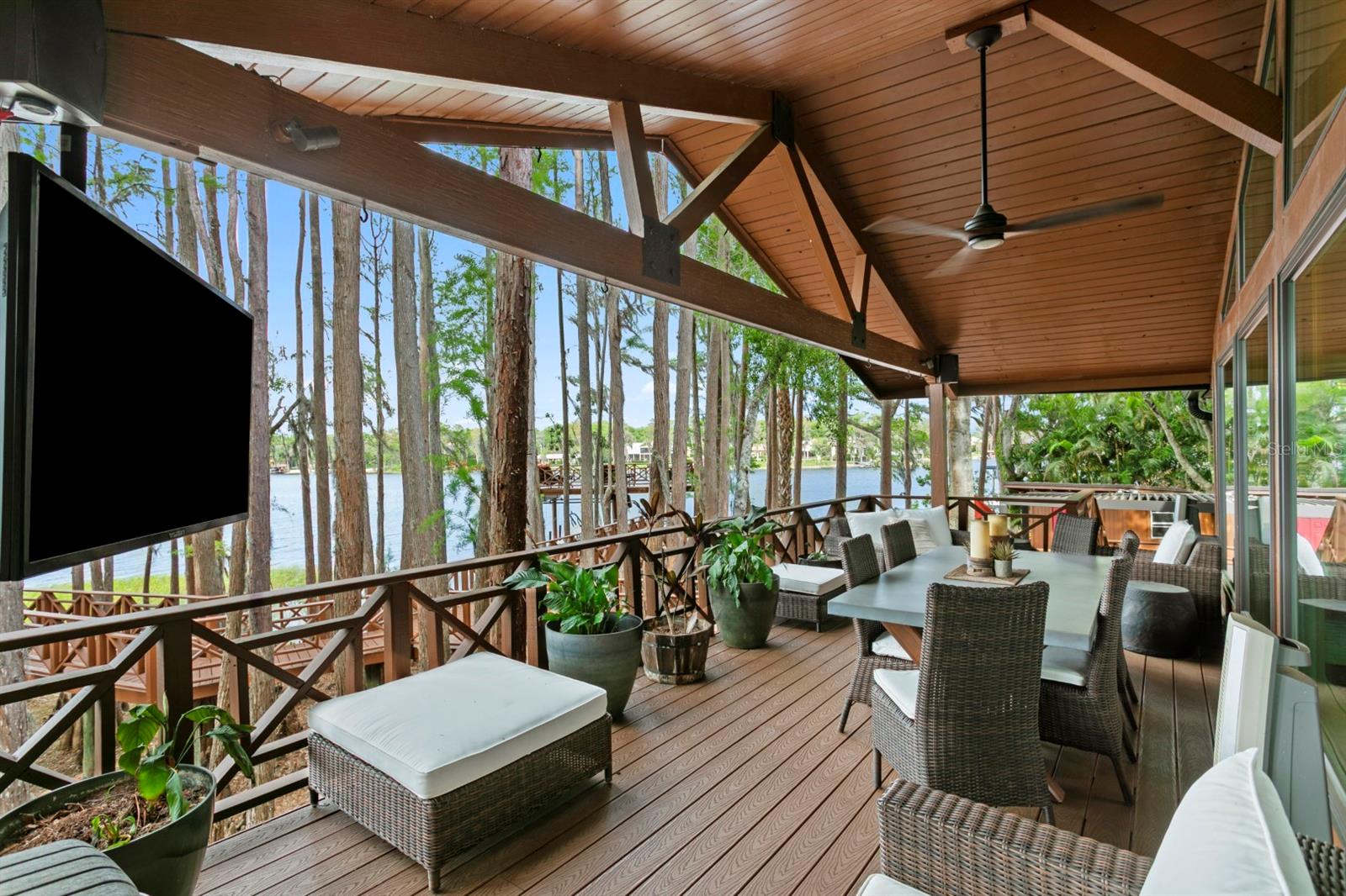 Listing photo id 80 for 8817 Roberts Road