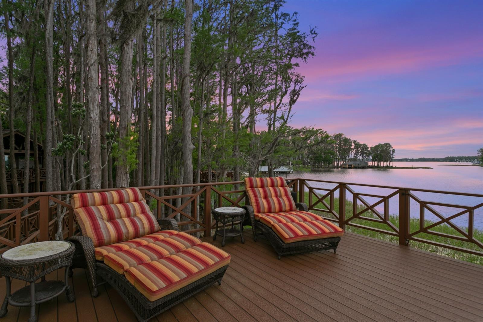 Listing photo id 82 for 8817 Roberts Road