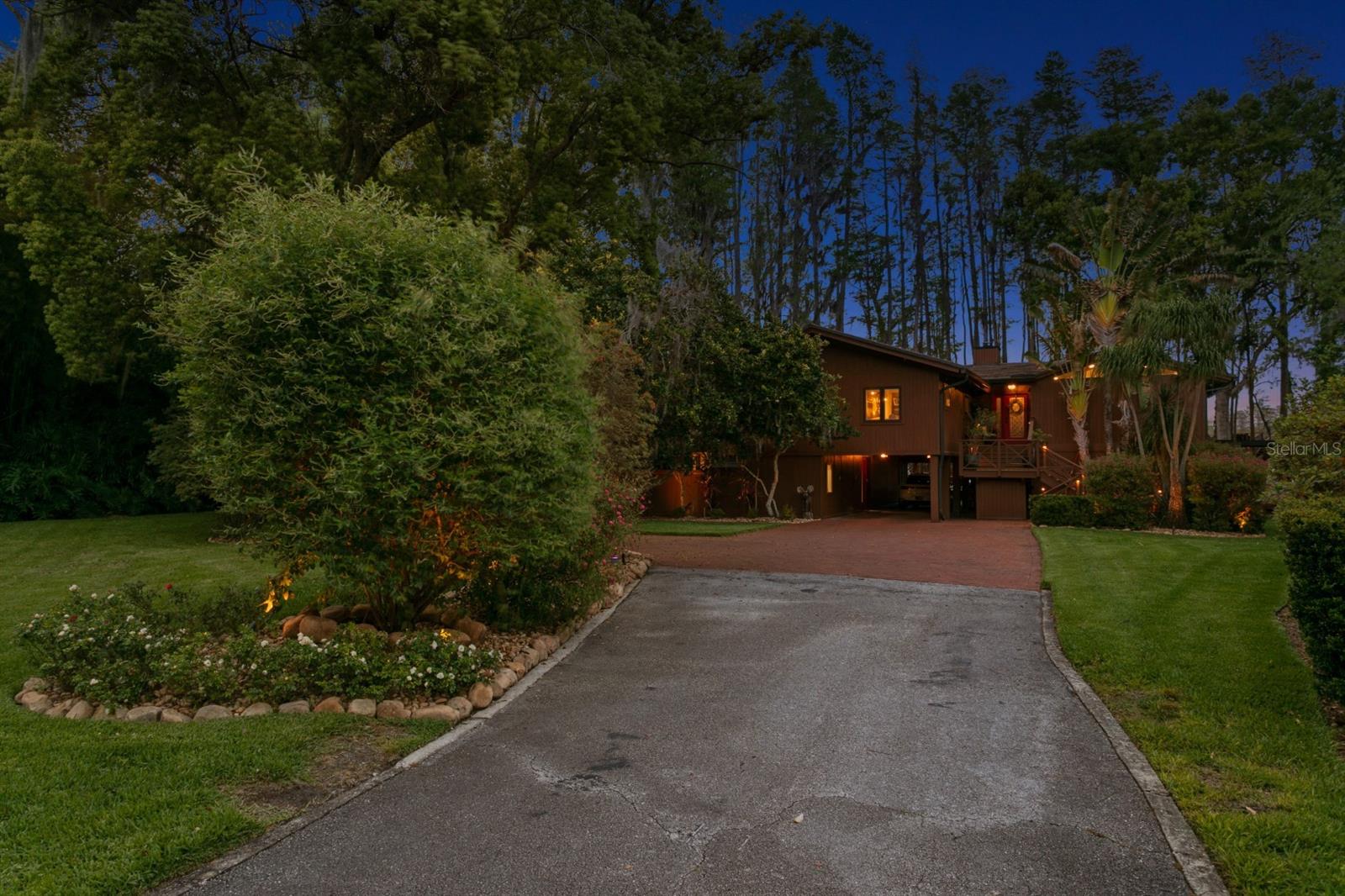 Listing photo id 88 for 8817 Roberts Road