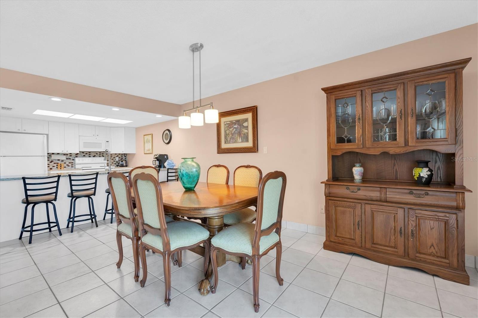 Image 14 of 41 For 19610 Gulf Boulevard 308