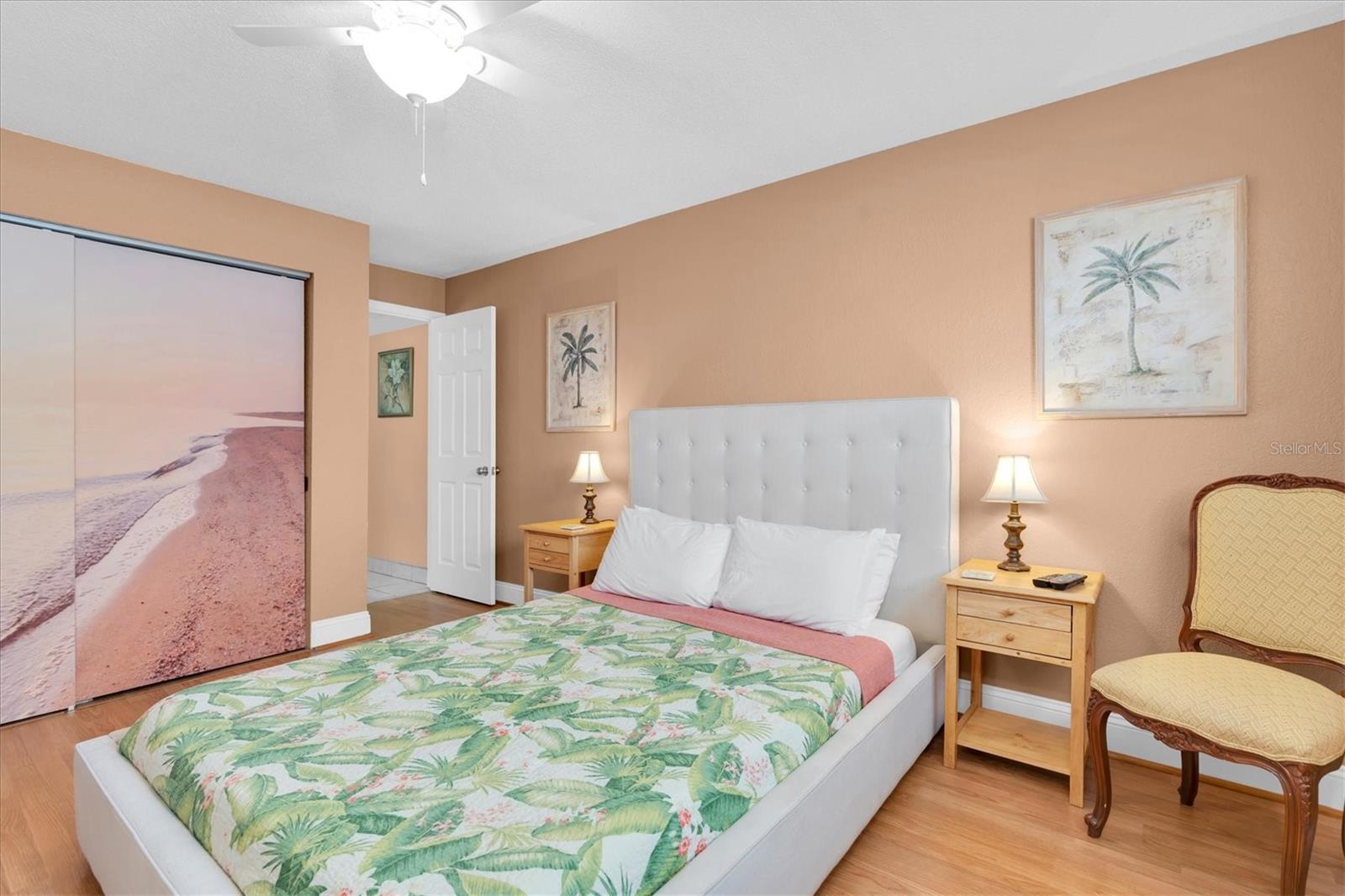 Image 16 of 41 For 19610 Gulf Boulevard 308