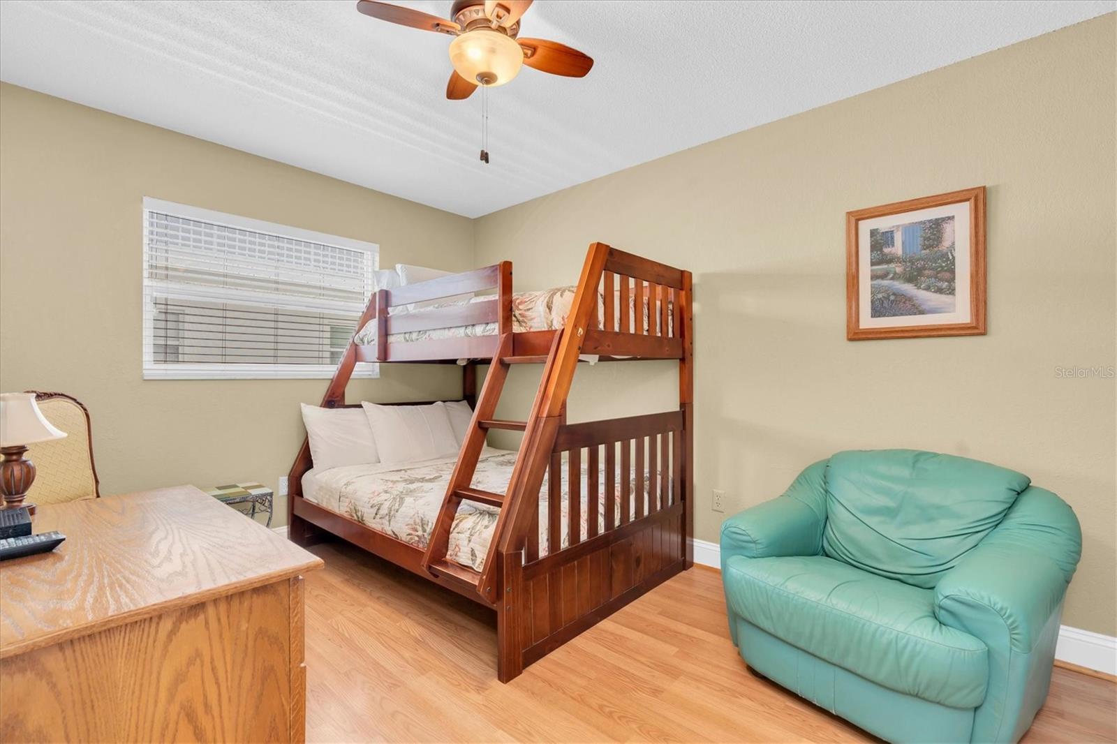 Image 20 of 41 For 19610 Gulf Boulevard 308