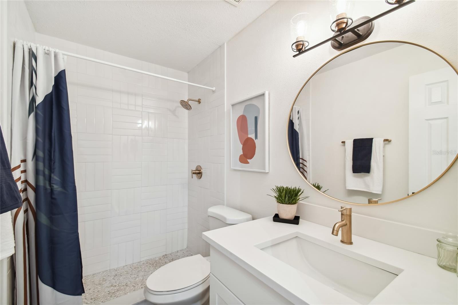 Image 7 of 10 For 6422 Adelia Avenue