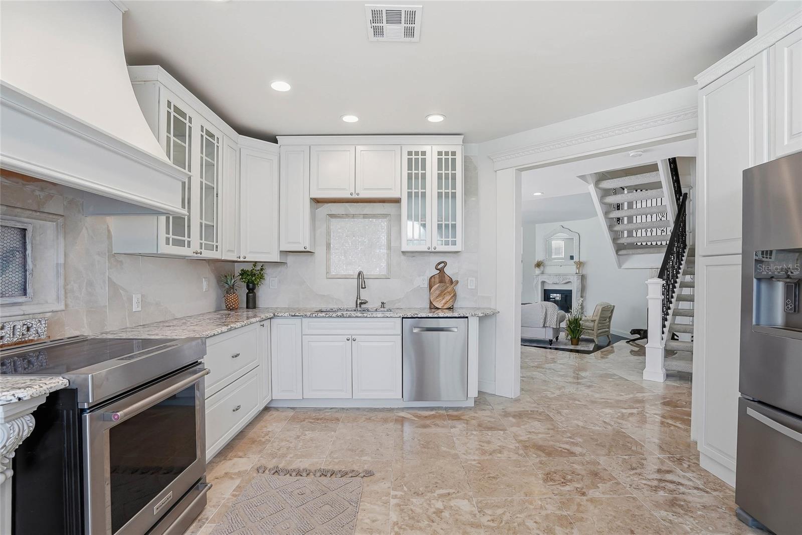 Image 15 of 72 For 18740 Wimbledon Circle