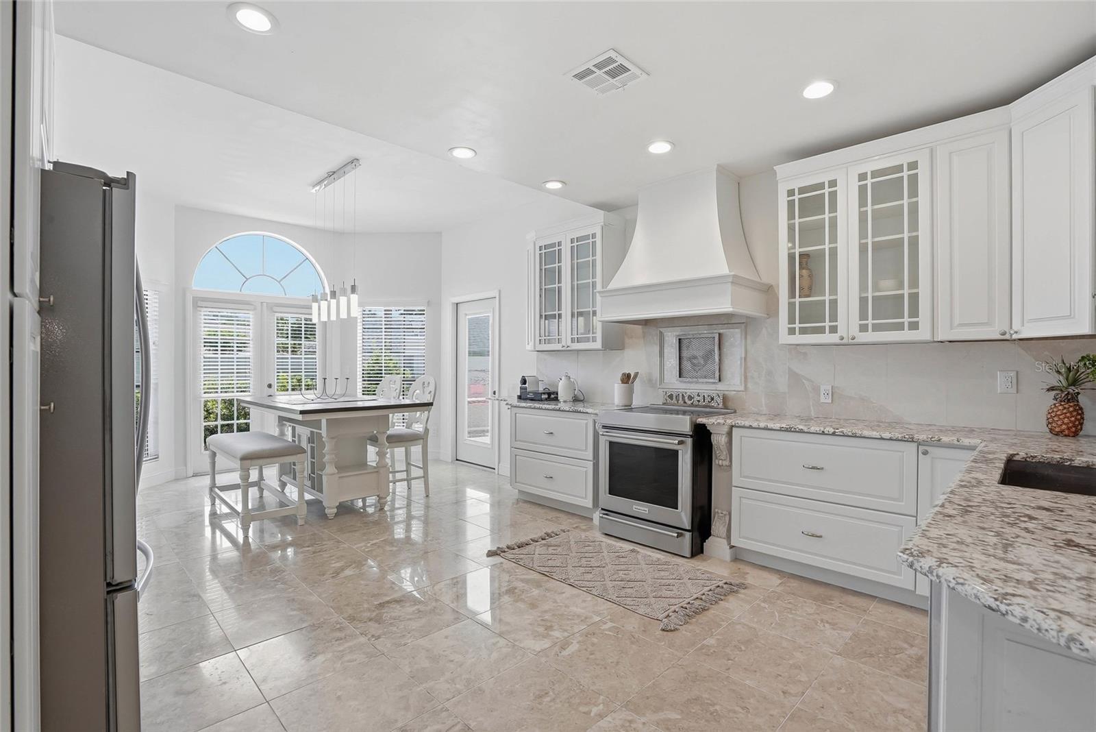 Image 19 of 72 For 18740 Wimbledon Circle