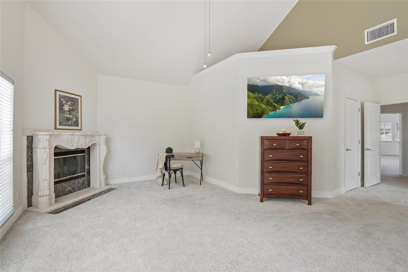 Image 33 of 72 For 18740 Wimbledon Circle
