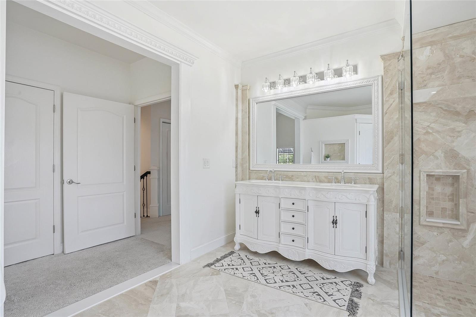 Image 39 of 72 For 18740 Wimbledon Circle