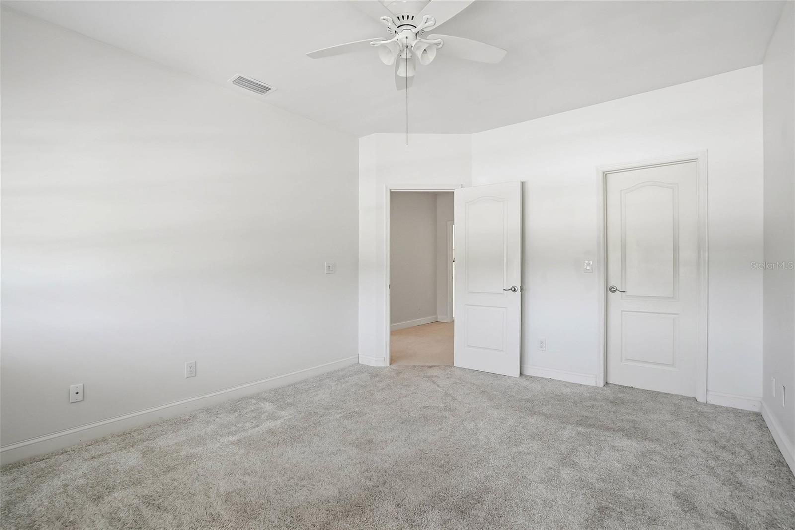 Image 42 of 72 For 18740 Wimbledon Circle