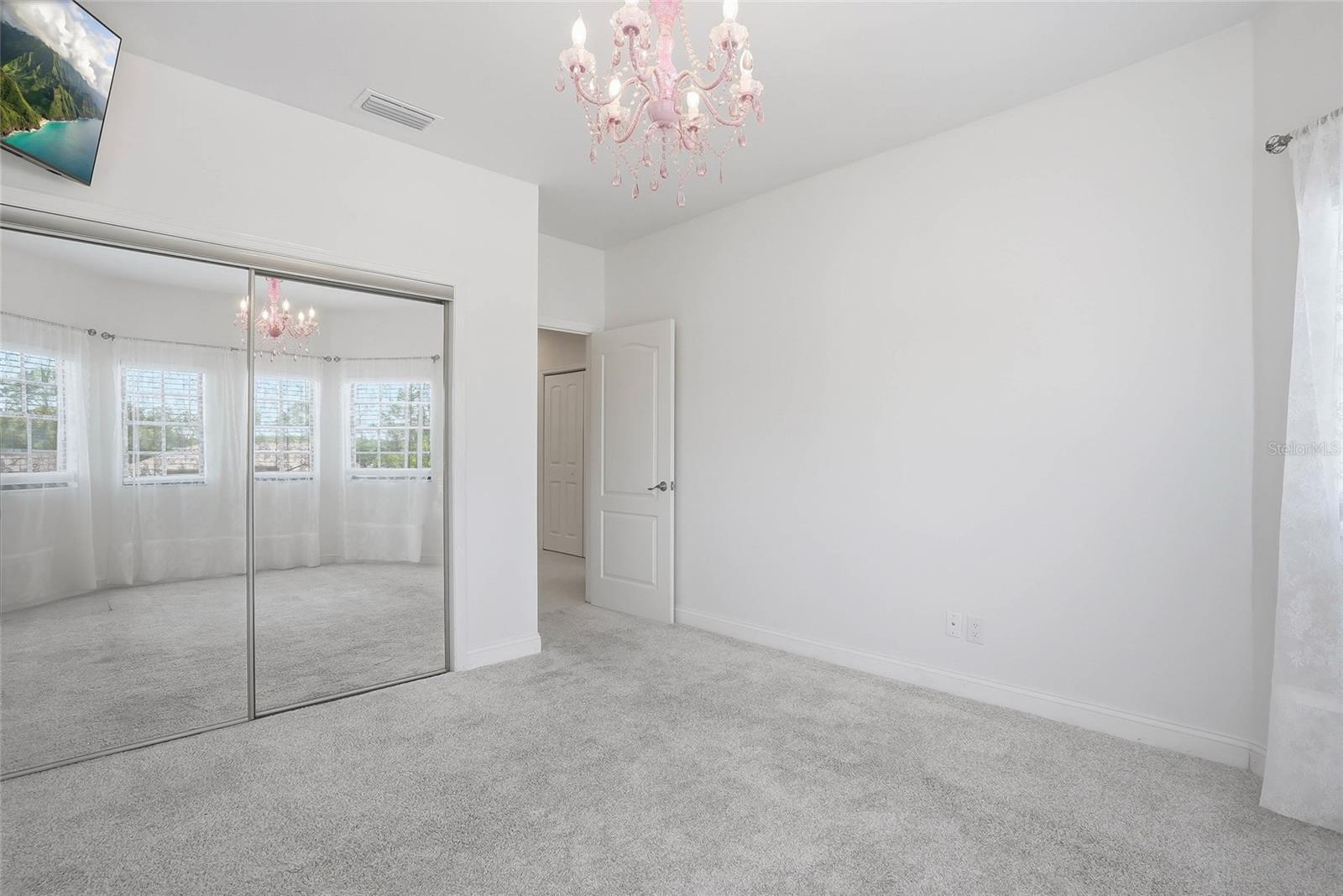 Image 44 of 72 For 18740 Wimbledon Circle