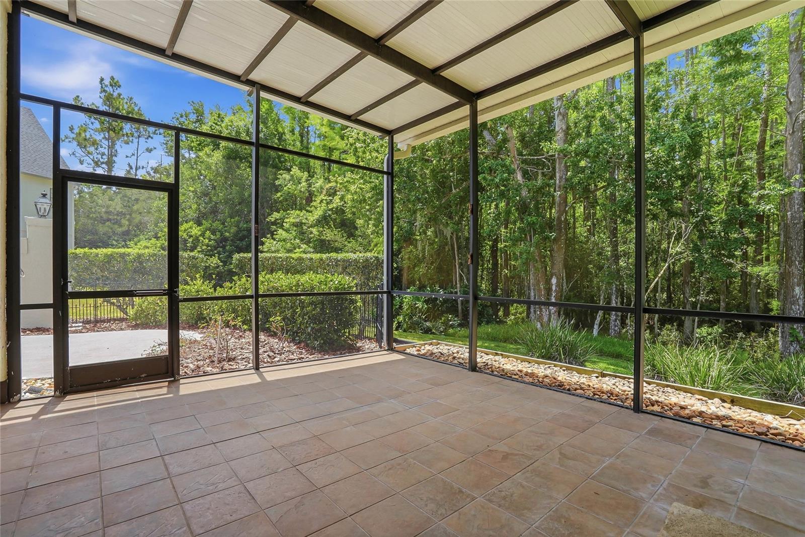Image 49 of 72 For 18740 Wimbledon Circle